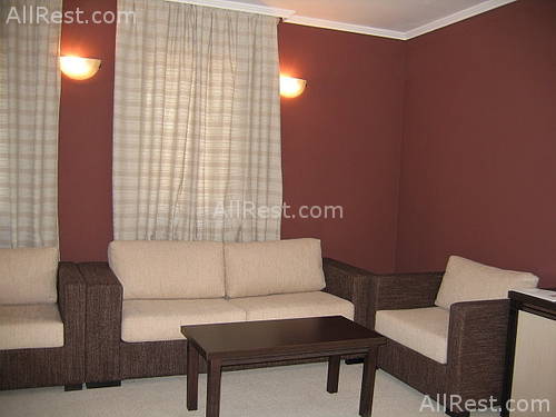 Rhodopi Home Hotel 8